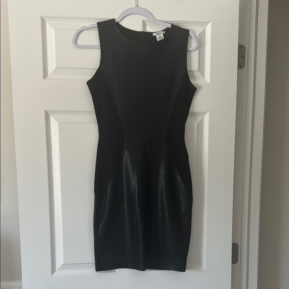 Bar III Black Sheath Mini Dress Crew Neck Sleeveless